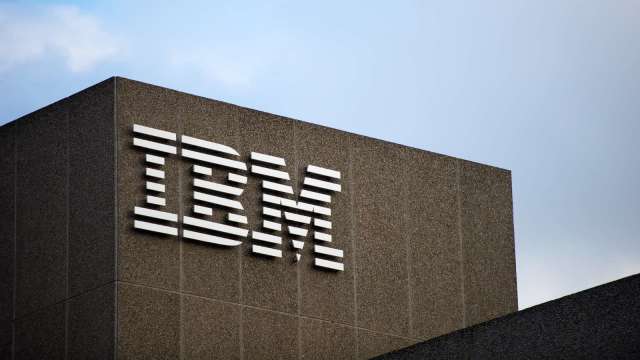 迎接AI時代 IBM傳於行銷和通訊部門裁員 (圖:Shutterstock)