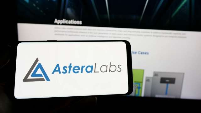 Astera Labs周一再飆20% CNBC名嘴：當前市場過熱、股價太貴(圖:shutterstock)