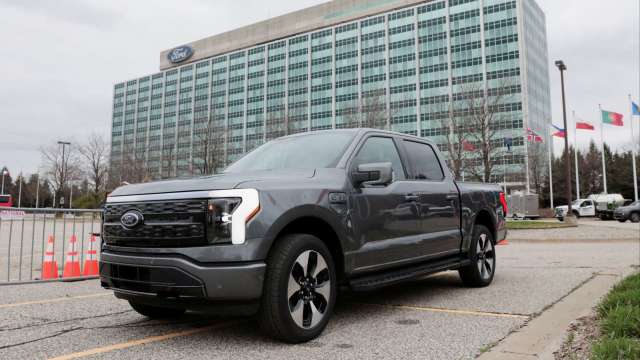 福特汽車將削減F-150 Lightning廠計時工。（圖：REUTERS/TPG）