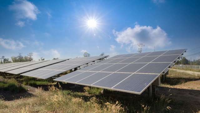 矽料為太陽能電池產業最重要的基礎原料。（圖：Shutterstock）