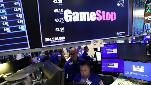 迷因股GameStop早盤一度飆逾110% 觸發數次熔斷(圖:REUTERS/TPG)