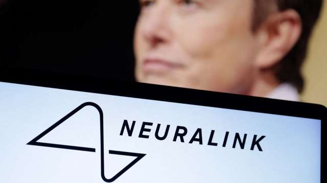 路透：Neuralink腦內植入晶片有電線脫落問題(圖:REUTERS/TPG)