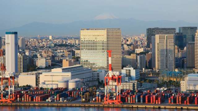 日本5月核心機械訂單意外下跌 復甦前景蒙塵。(圖:shutterstock)