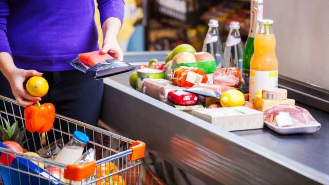 高物價影響 美7月密大消費者信心指數終值降至8個月低點(圖：REUTERS/TPG)