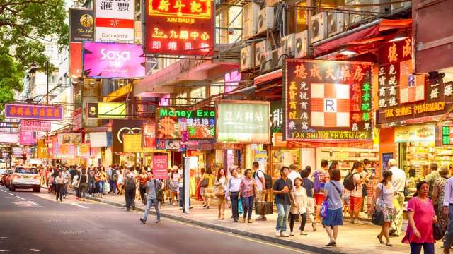 香港回不去了！購物中心空洞化，陸客揮霍採購消失。（圖：Shutterstock）