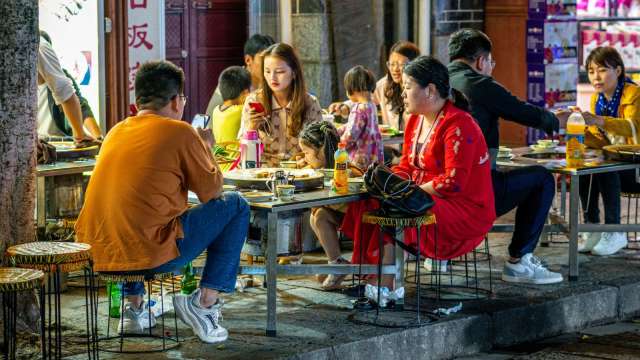 中國普通人的餐飲消費發生了顯著變化。（圖：Shutterstock）