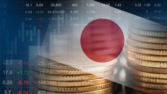 日本通膨放緩減輕升息壓力 日股翻紅跳漲3%。(圖:shutterstock)