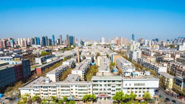 中國8月房價跌幅擴大 一線城市喜見起色。(圖:shutterstock)