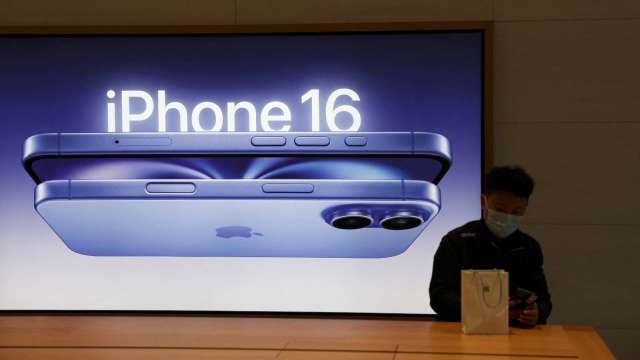 外媒：蘋果iPhone 16銷量遜預期 南韓面板廠面臨嚴峻考驗(圖：REUTERS/TPG)