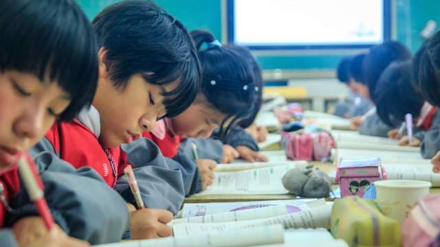 中國國務院：建立生育補貼制度 加強多子女家庭住房支持(圖:shutterstock)