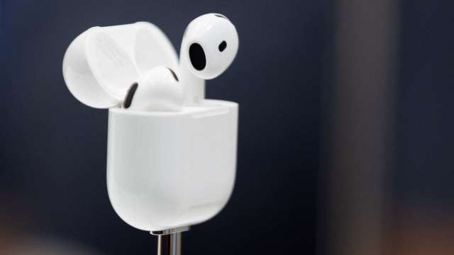 傳蘋果明年Q1開始在鴻海印度新廠組裝AirPods(圖：REUTERS/TPG)