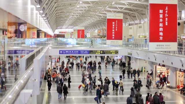 中國2024旅客量創歷史新高，票價卻更便宜了。（圖：Shutterstock）