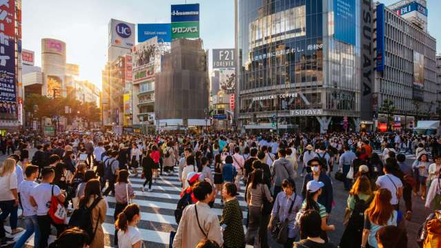 日本11月服務業通膨連續第二個月加速(圖：Shutterstock)