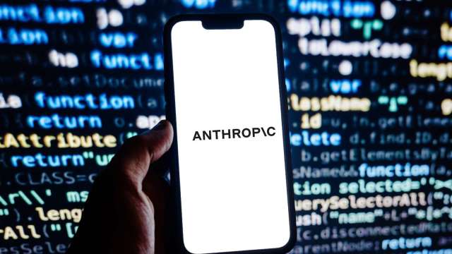 強化AI實力 傳Google再砸10億美元投資Anthropic(圖:shutterstock)