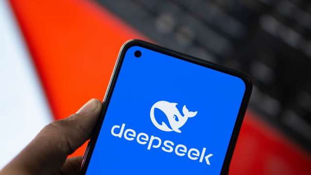 遭大規模網路攻擊 DeepSeek限制註冊 (圖：shutterstock)