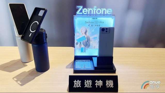 華碩發表全新旗艦手機Zenfone 12 Ultra。(鉅亨網記者彭昱文攝)