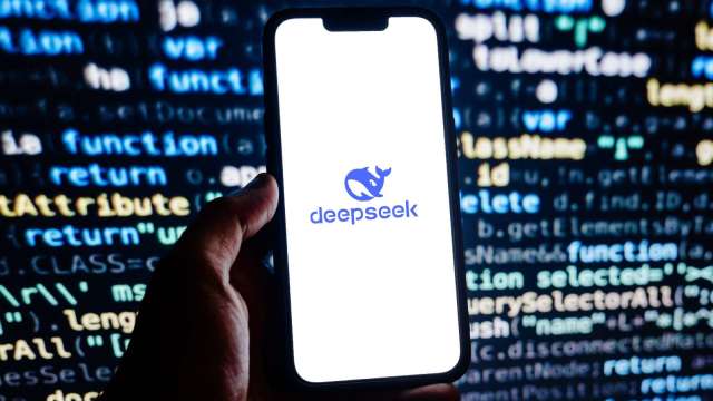 一文看懂DeepSeek開源周第四天亮點：並行計算優化三劍客