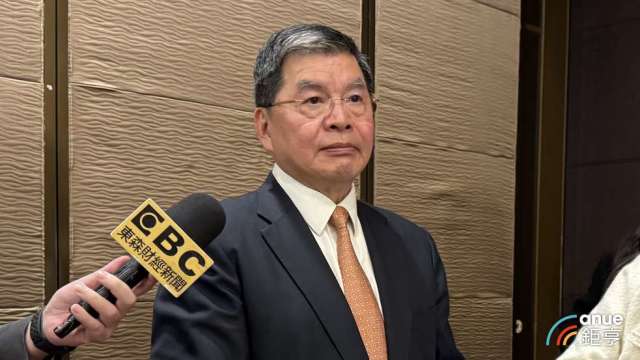 國泰金總經理李長庚出席法說會。(鉅亨網記者陳于晴攝)