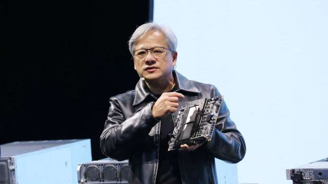 出口管制之際黃仁勳突訪北京 川普稱「不擔心」(圖:shutterstock)