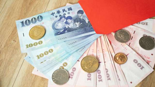 新台幣盤中漲幅創1988年以來最高 市場人士:出口商正處「恐慌」狀態(圖:shutterstock)