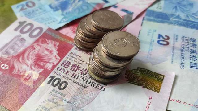 恒指衝高回落 收漲0.37% 軍工股表現強勁(圖:shutterstock)