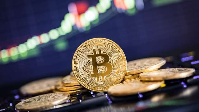 渣打銀行:比特幣非常可能在第二季達到12萬美元(圖:shutterstock)
