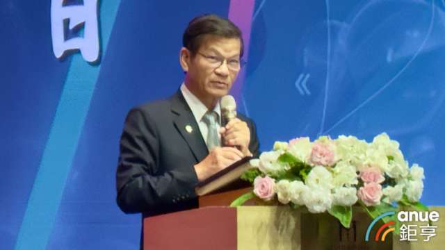 翁啟惠:強化ICT與大健康產業合作,以AI助攻生技醫療發展。(鉅亨網記者劉玟妤攝)