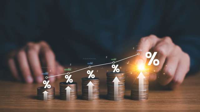 晟德受惠香港資本市場回溫,Q1金融資產評價轉正獲利7.83億元。(圖:shutterstock)