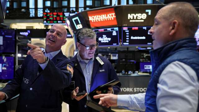 輝達勁揚 美超微暴漲超15% 標普連三紅 (圖:REUTERS/TPG)
