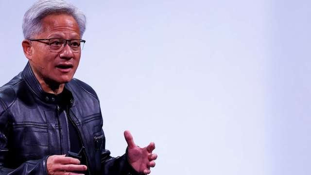 黃仁勳罕見地針對美國政府對AI技術擴散的管制政策發表看法。(圖:REUTERS/TPG)