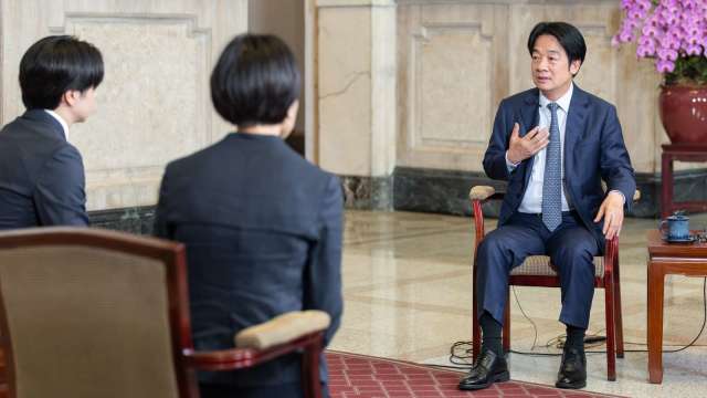 賴清德總統(右一)。(圖:總統府提供)