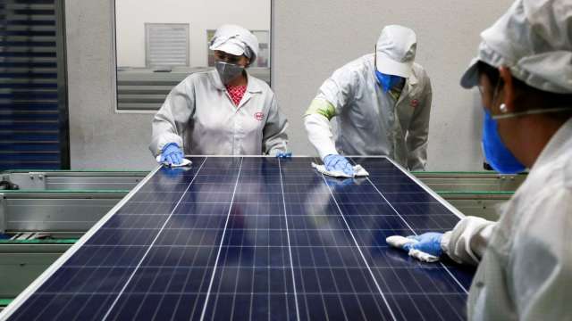 美國對東南亞太陽能設備課重稅 柬埔寨最高達3521%(圖:REUTERS/TPG)