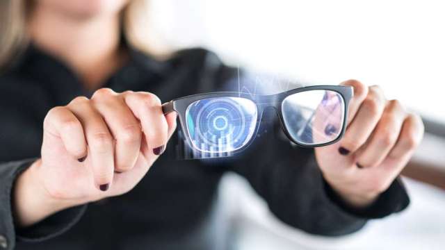 百鏡大戰白熱化!AI眼鏡迎戰「618大考」阿里、小米加速圍攻Meta。(圖:shutterstock)
