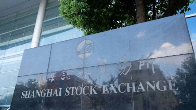 昨放量突破向上 陸股今開盤續揚 專家:還需要消化這些壓力 (圖:Shutterstock)