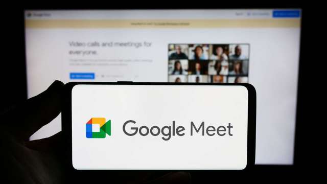 Google Meet 推出即時語音翻譯功能。(圖:Shutterstock)