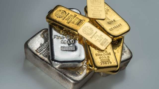 金價衝4500美元 白銀上100美元?知名分析師:現在仍是牛市初期(圖:shutterstock)