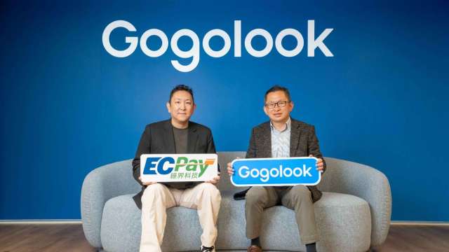 綠界總經理劉士維(左)與Gogolook董事長鄭勝丰(右)。(圖: Gogolook提供)