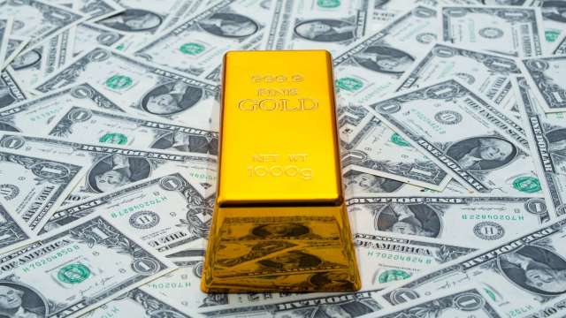國際金價5月劇烈波動 專家:6月恐出現三種走勢 投資人慎防兩大影響 (圖:Shutterstock)
