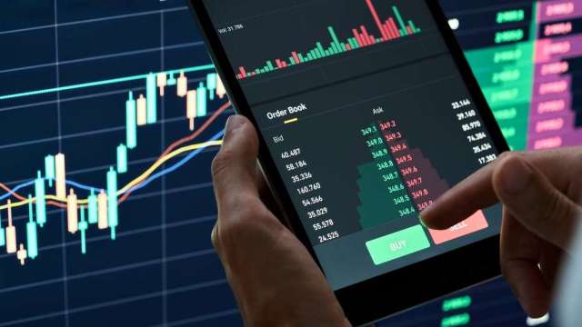 41萬投資人注意!00713本季擬配1.1元 年化配息率衝8.5%。(圖:shutterstock)