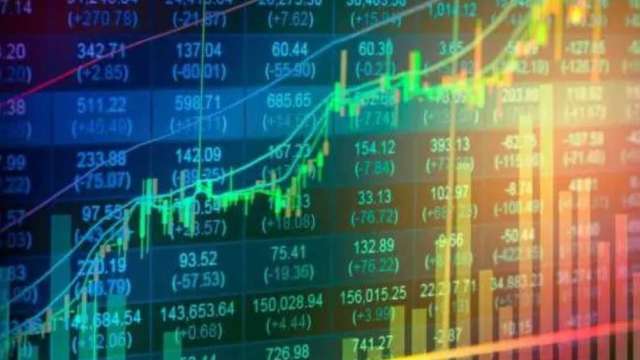 恆大受惠疫情升溫爆量衝高,盤中再創波段新高。(圖:shutterstock)