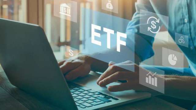主動式ETF助攻!台股ETF受益人數重返巔峰 高息ETF周增2.5萬人。(圖:shutterstock)