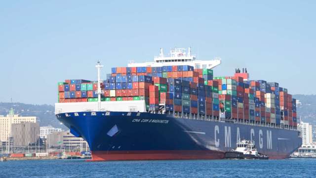 中國6月初輸美海運貨櫃量增 第二波提前備貨潮浮現? (圖:Shutterstock)