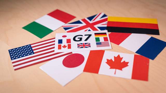 多數G7國家欲繞開美國,下調俄油價格上限。(圖:Shutterstock)