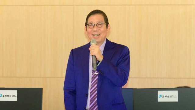 富邦金 (2881-TW) 今 (13) 日舉行 2025 年股東常會,由董事長蔡明興主持。(圖:富邦金提供)
