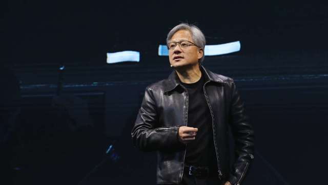 黃仁勳驚人預言:程式語言的未來是「Human」。(圖:Shutterstock)