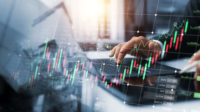 研調:OLED監視器螢幕2025年出貨強勁年增上調至69% 華碩、微星可望翻倍。(圖:shuttetstock)