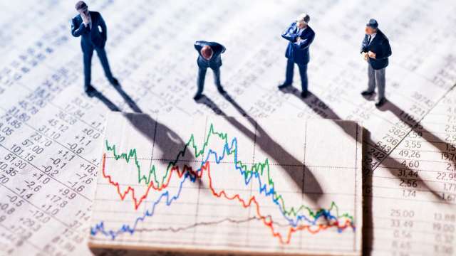 鉅亨投資雷達》冤枉啊,ETF調降配息不是股票基金的錯! (圖:shutterstock)