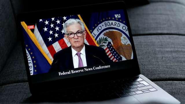 交易員創紀錄豪賭 鮑爾卸任後Fed將急速轉鴿。(圖:shutterstock)