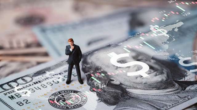 Fed按兵不動!CPO+折疊手機鏈 迎來報復性上攻? (圖:shutterstock)