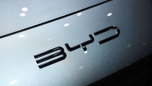 電動車王者也撐不住?比亞迪傳大砍產能、擴產喊卡(圖:REUTERS/TPG)